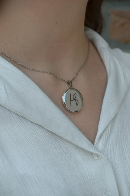 Medaillon Ketting Juliëtte - Naamlogo Koppel